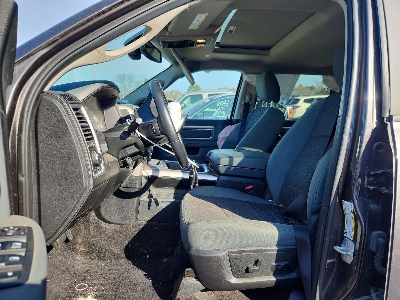 2018 Dodge Ram 1500 slt