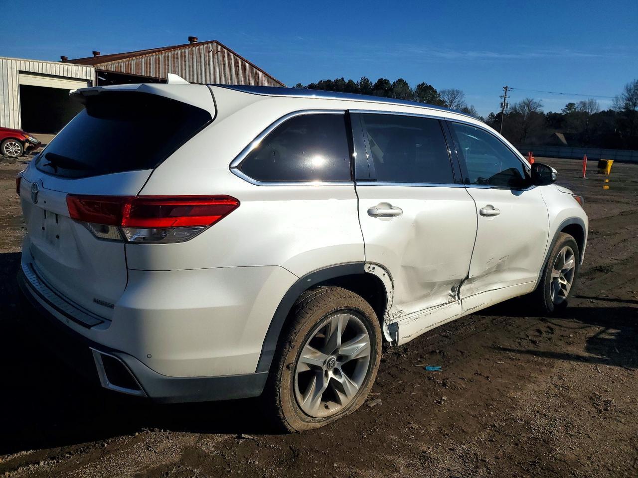 2017 Toyota Highlander Limited