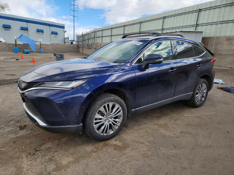 2022 Toyota Venza le