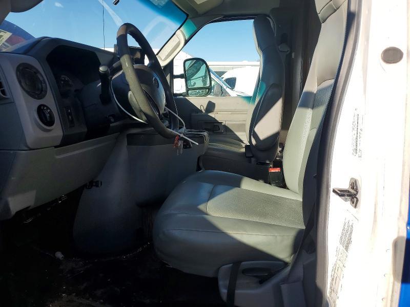 2019 Ford E350 BOX Truck