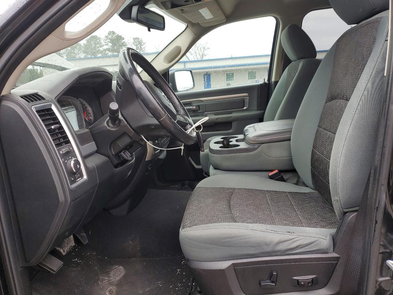 2016 Dodge RAM 1500 SLT