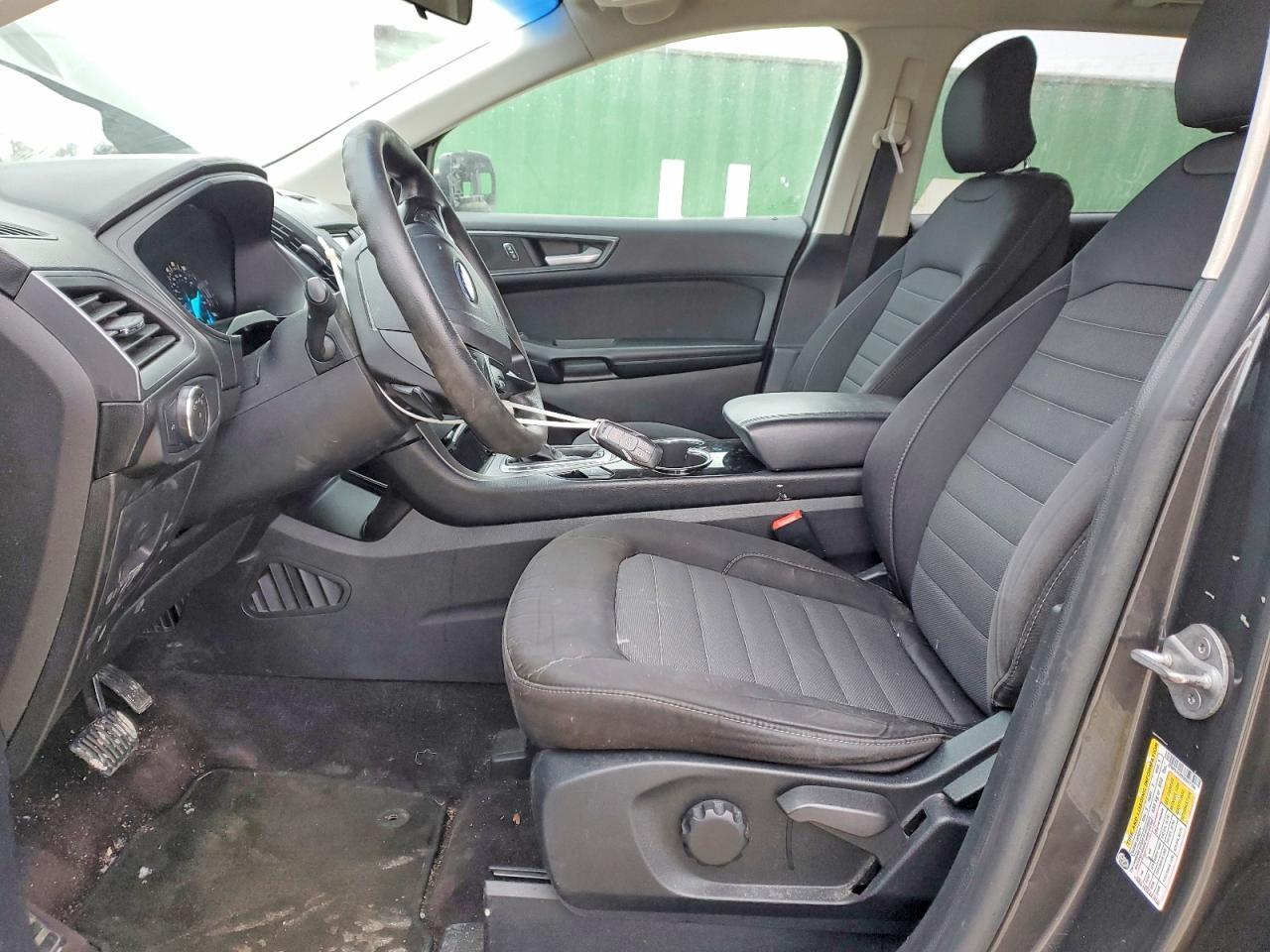 2016 Ford Edge se