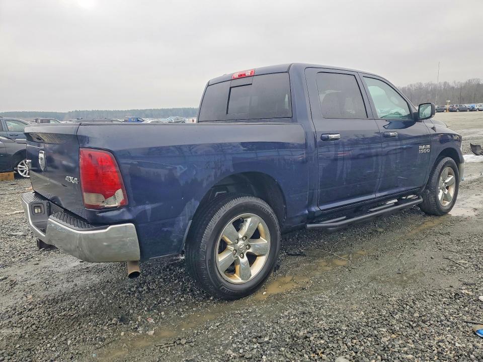 2015 Dodge RAM 1500 SLT