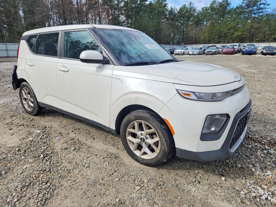 2022 KIA Soul lx