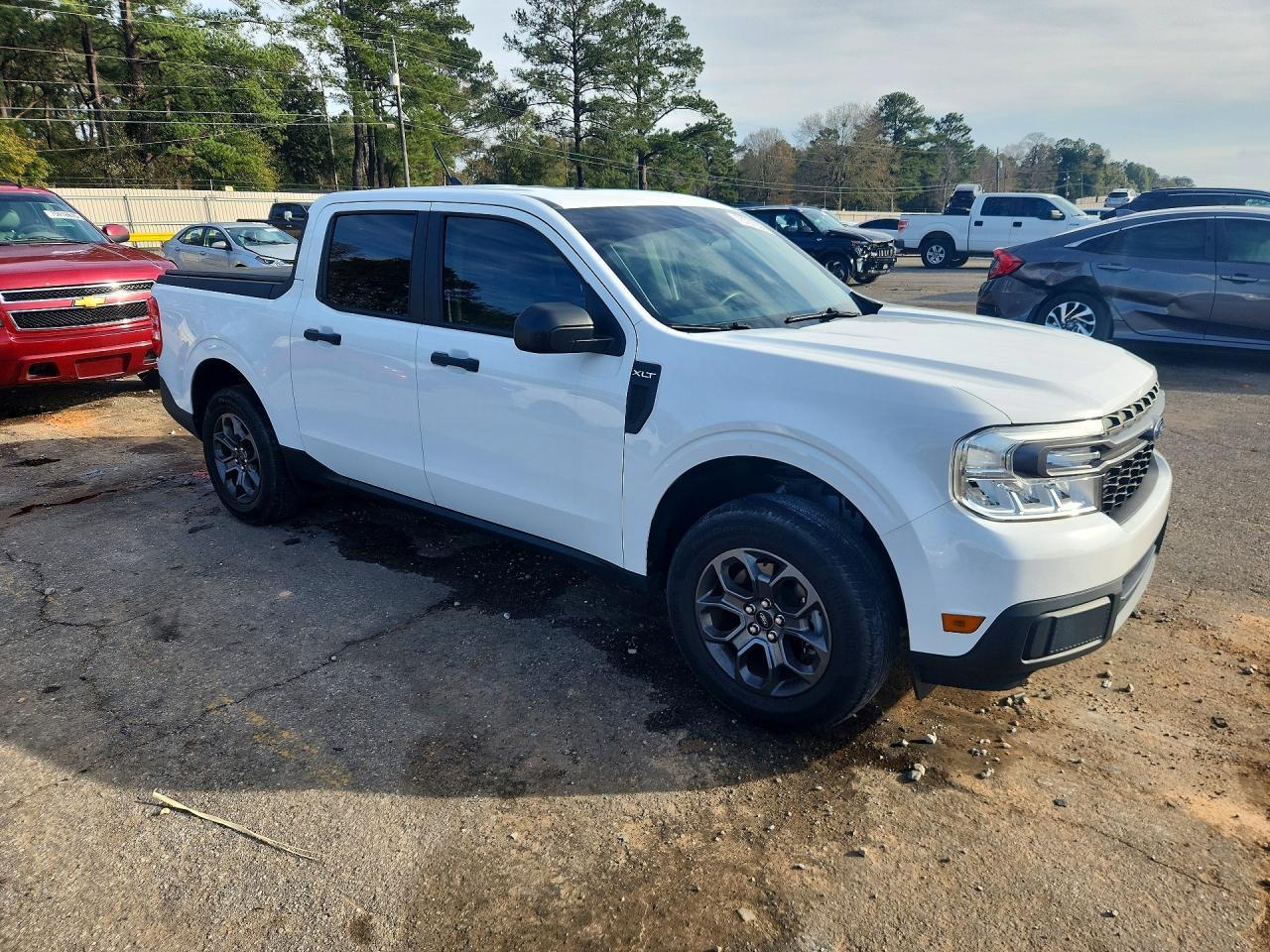 2022 Ford Maverick XL