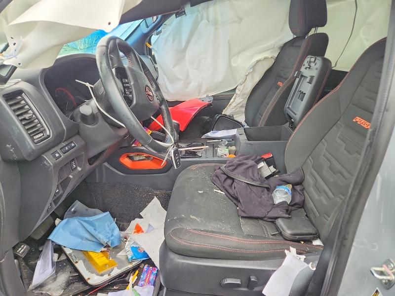 2023 Nissan Frontier s