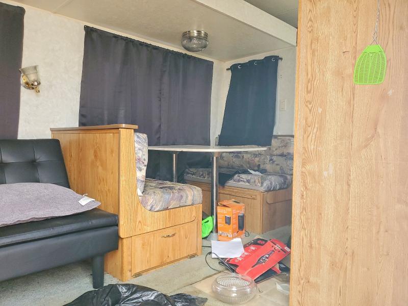2003 Hy-Line 35-Camper
