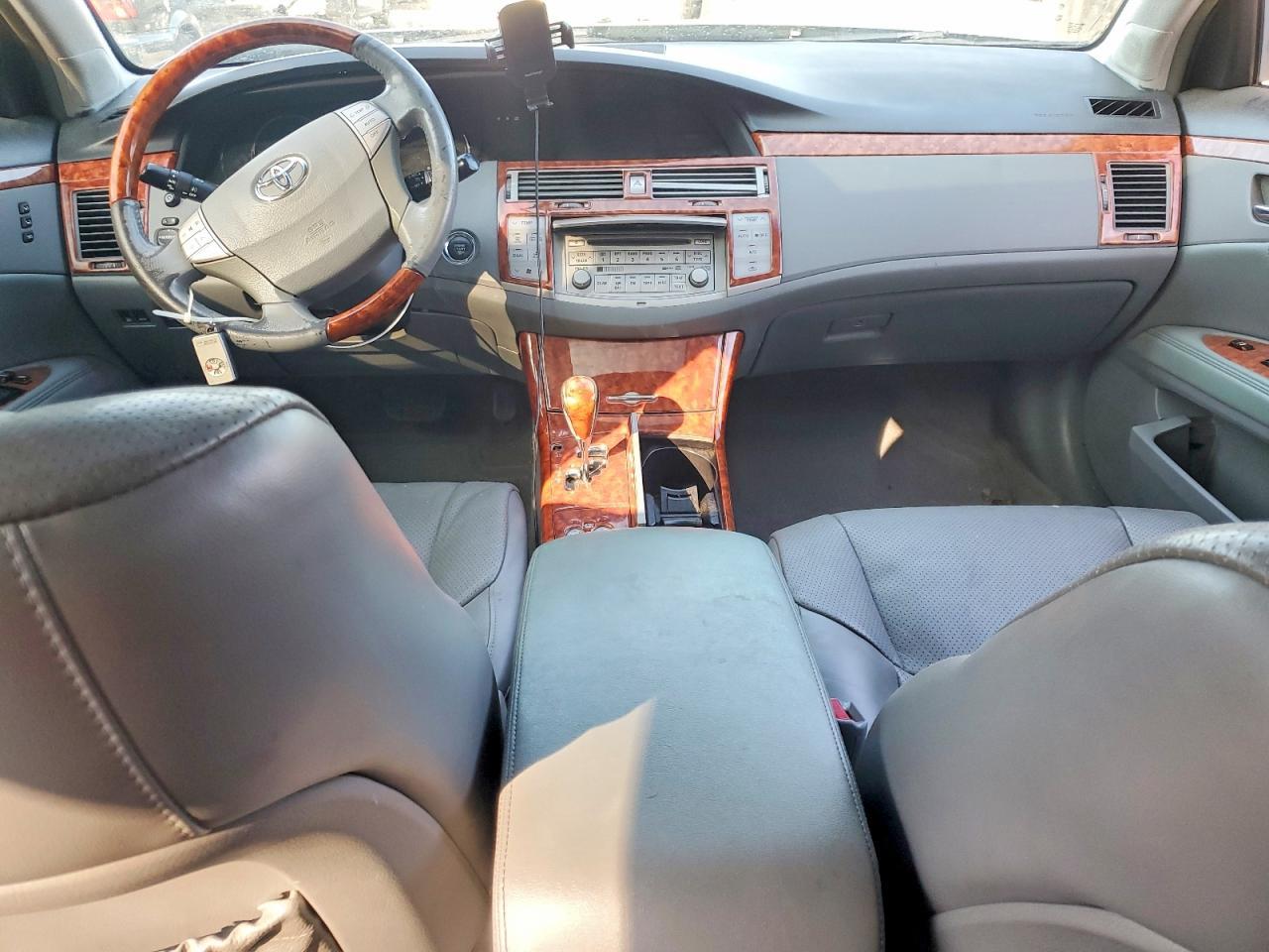 2006 Toyota Avalon