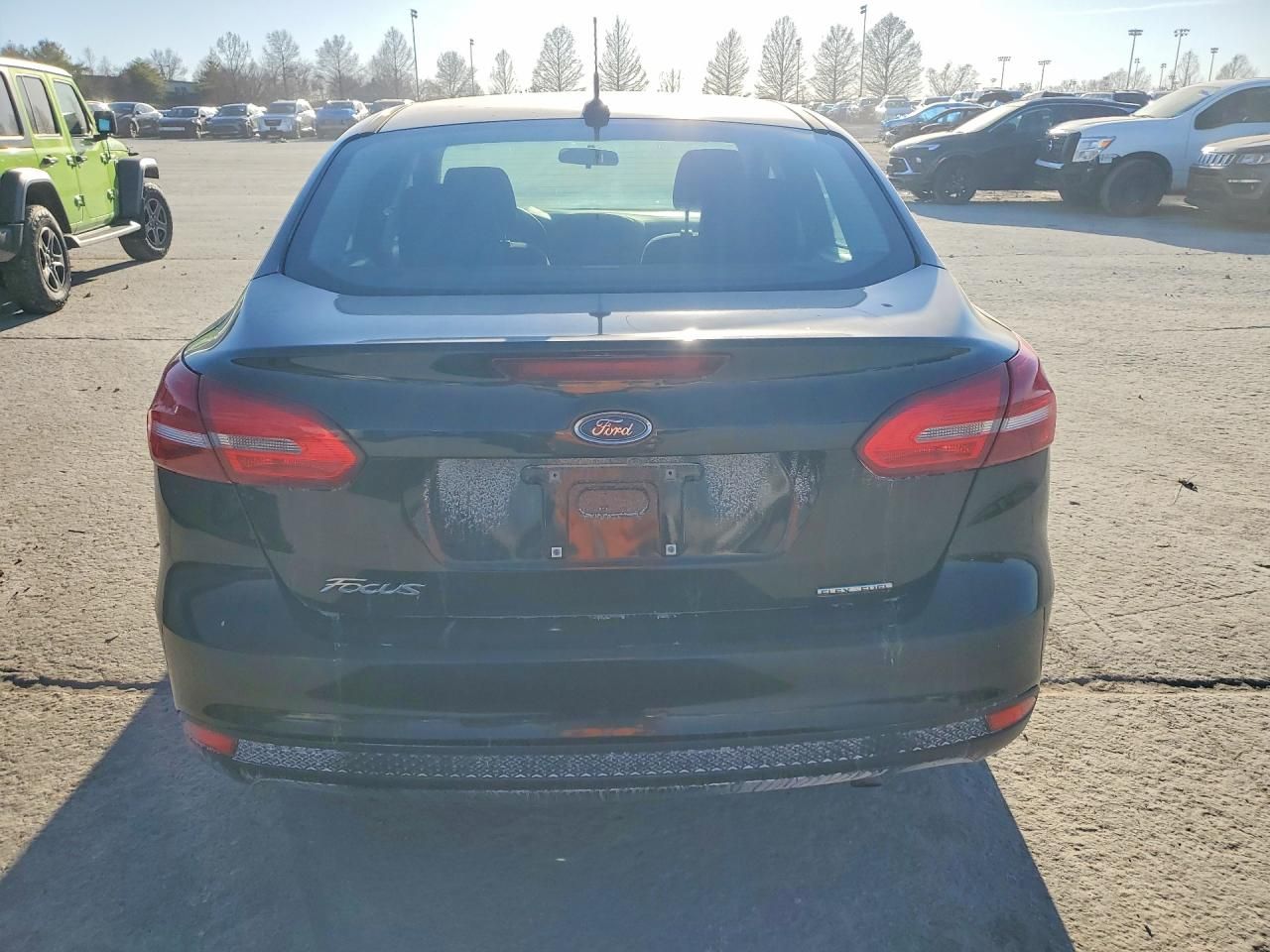 2016 Ford Focus s
