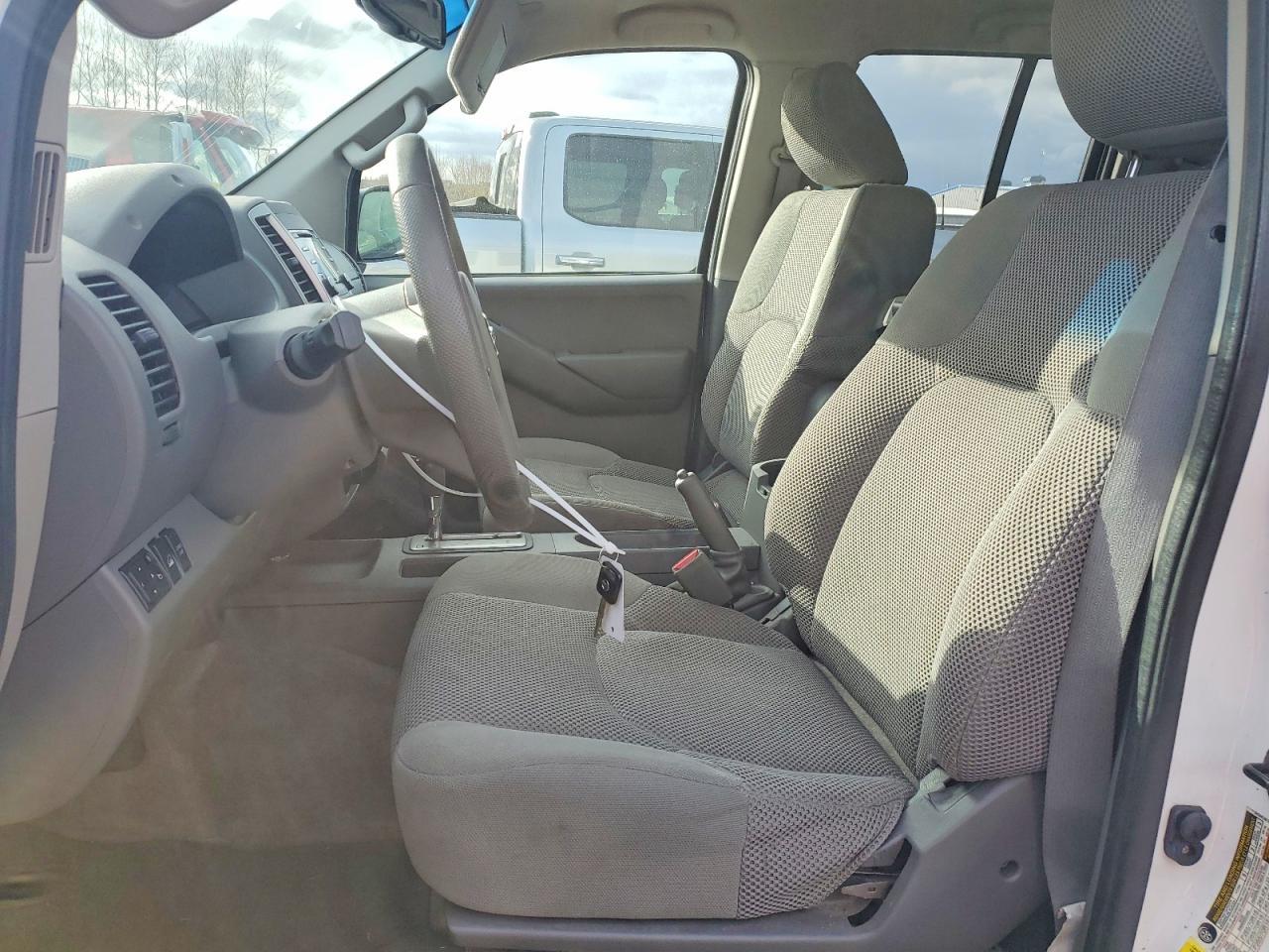 2013 Nissan Frontier S