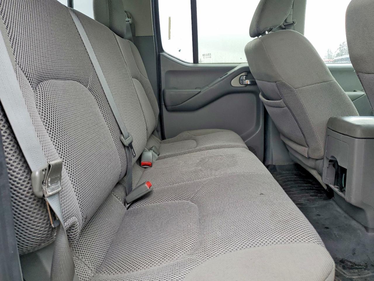 2017 Nissan Frontier SV