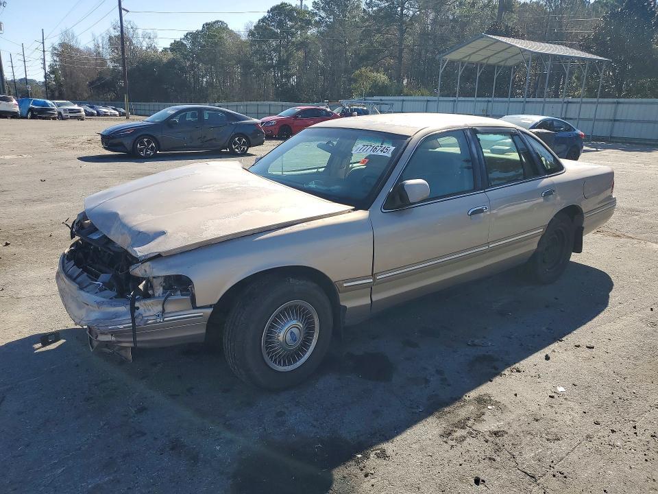 1997 Ford Crown Victoria