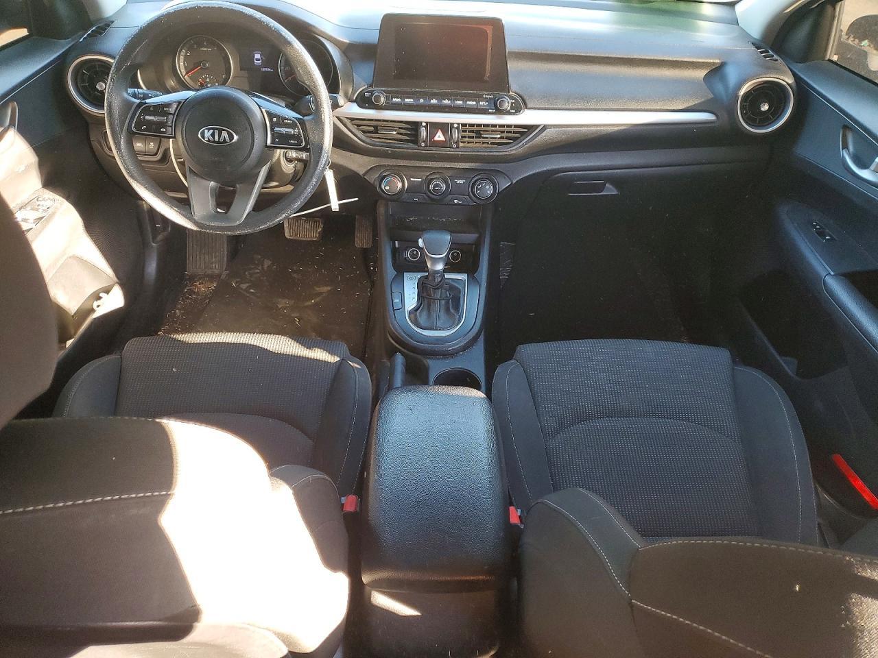 2021 KIA Forte fe