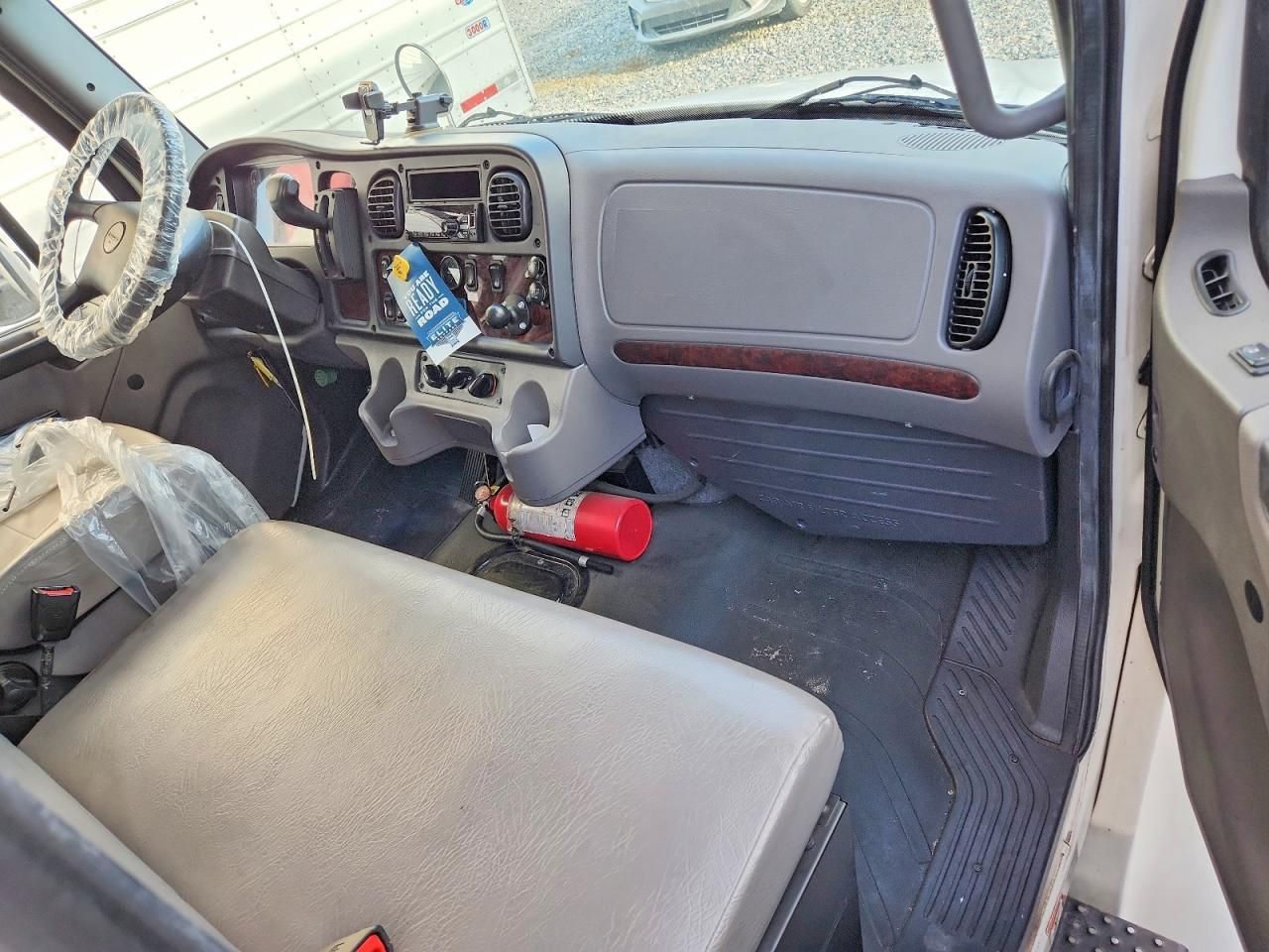 2020 Freightliner Business Class M2 BOX Truck