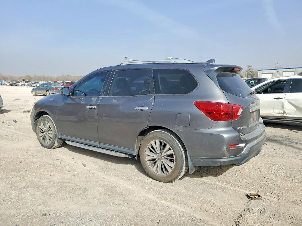 2019 Nissan Pathfinder s