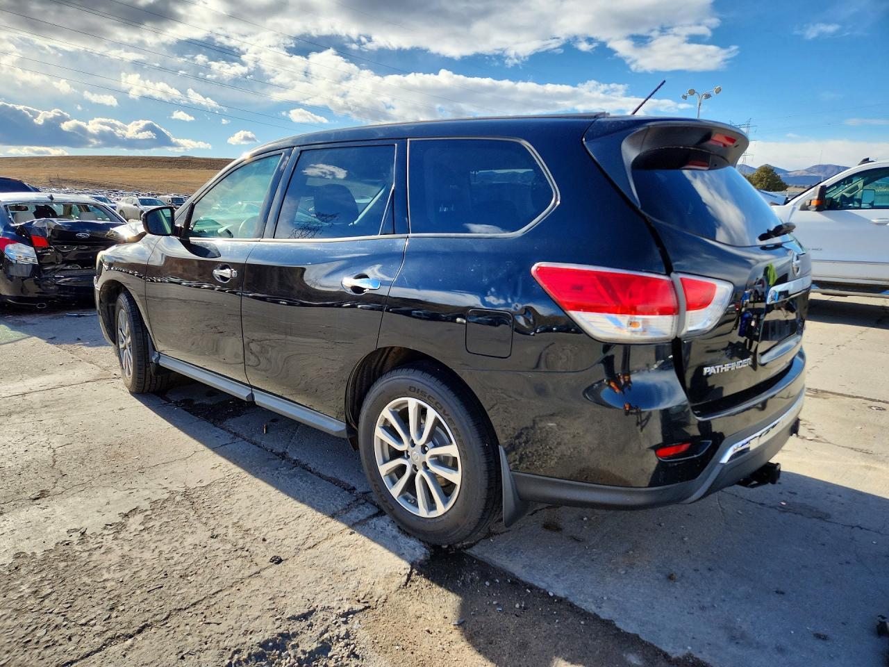 2015 Nissan Pathfinder s
