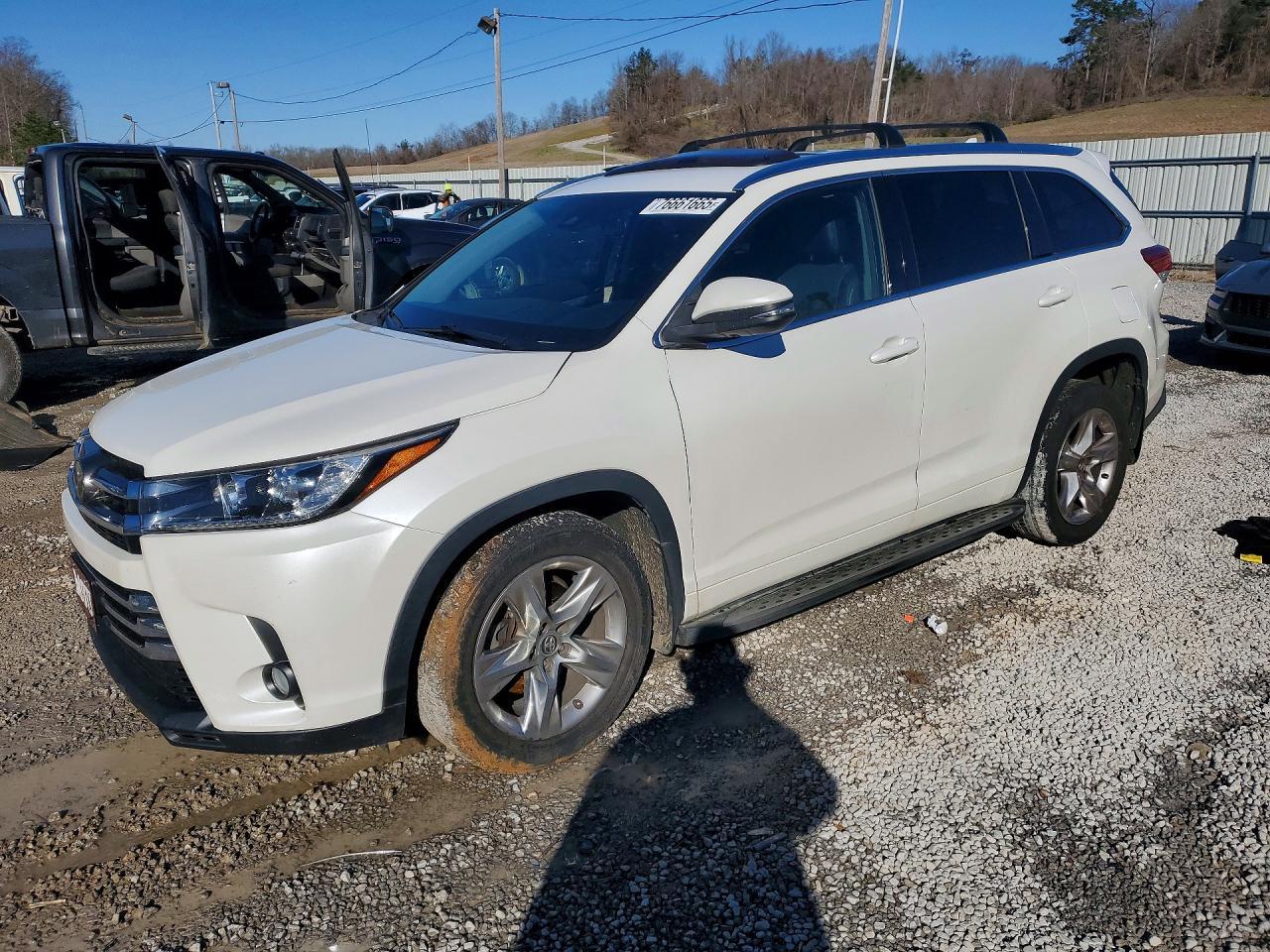 2017 Toyota Highlander Limited