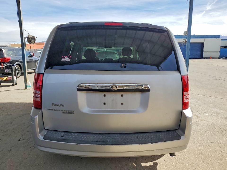 2008 Chrysler Town & Country Touring