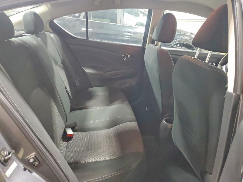 2017 Nissan Versa 1.6 sv