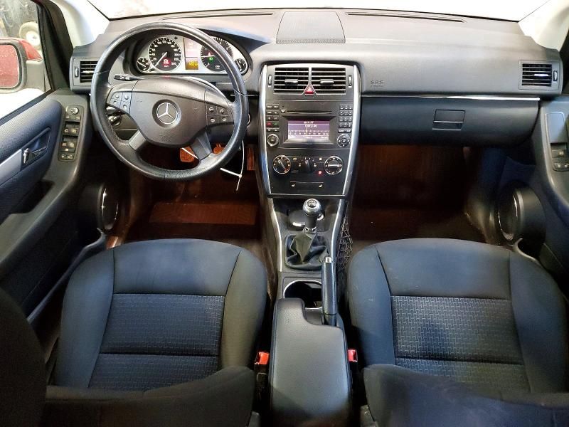 2009 Mercedes-Benz B200