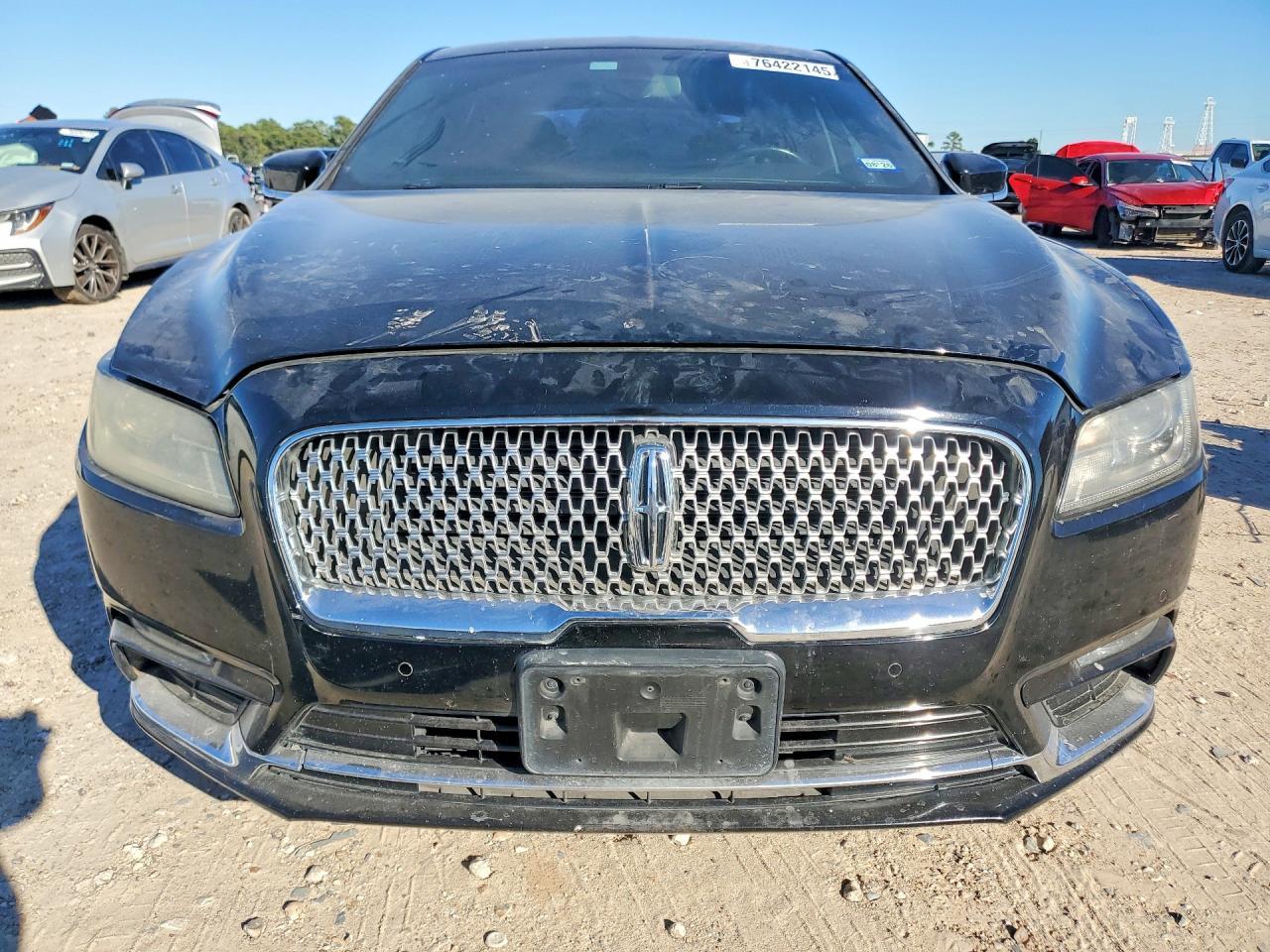 2017 Lincoln Continental Premiere