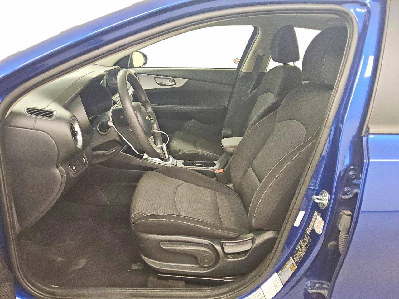 2024 KIA Forte lx