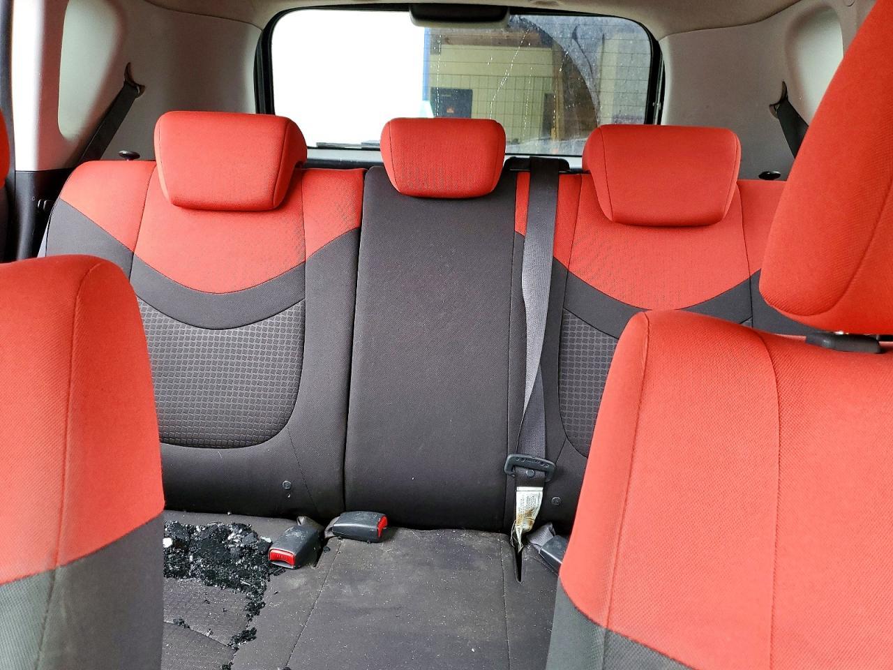 2010 KIA Soul +