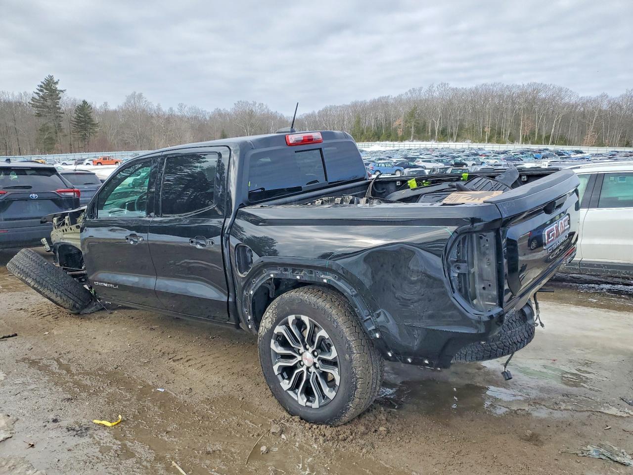 2024 GMC Canyon Denali