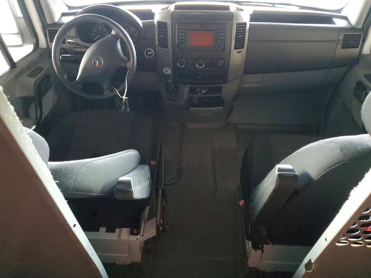2015 Mercedes-Benz Sprinter 2500 Delivery van