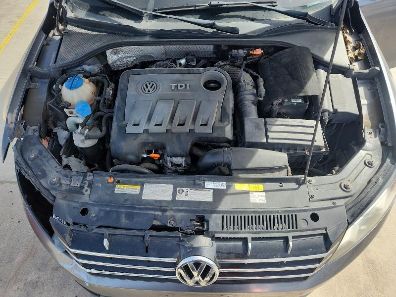 2013 Volkswagen Passat se