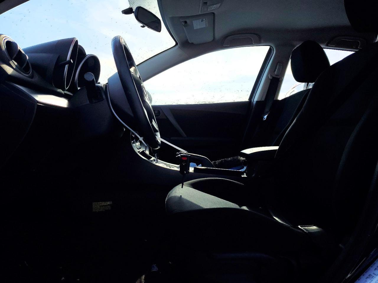 2010 Mazda 3 I