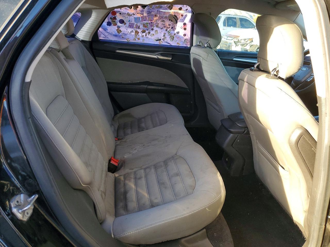 2013 Ford Fusion s