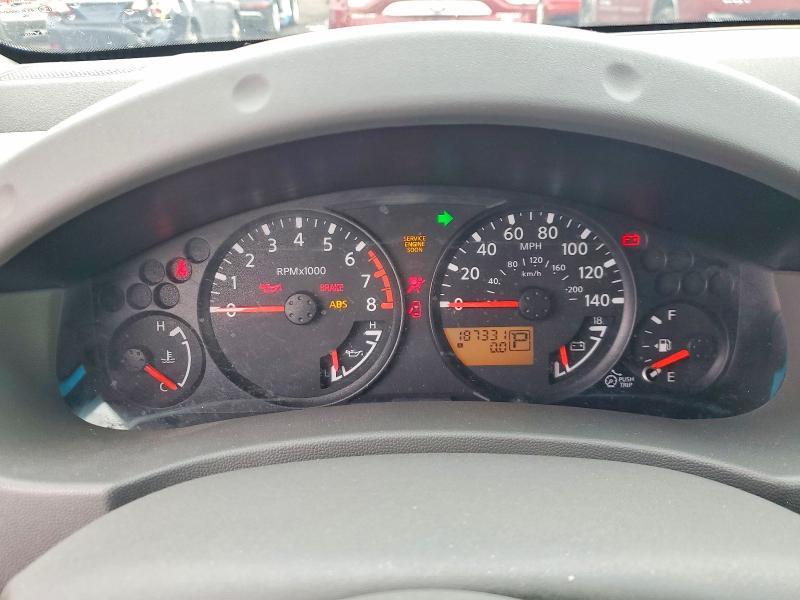 2006 Nissan Frontier Crew cab le