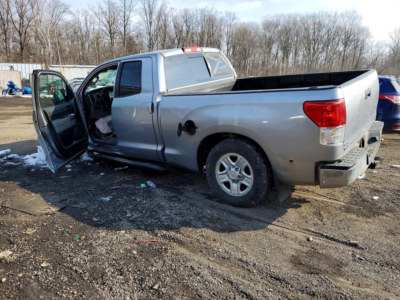 2011 Toyota Tundra Double cab SR5