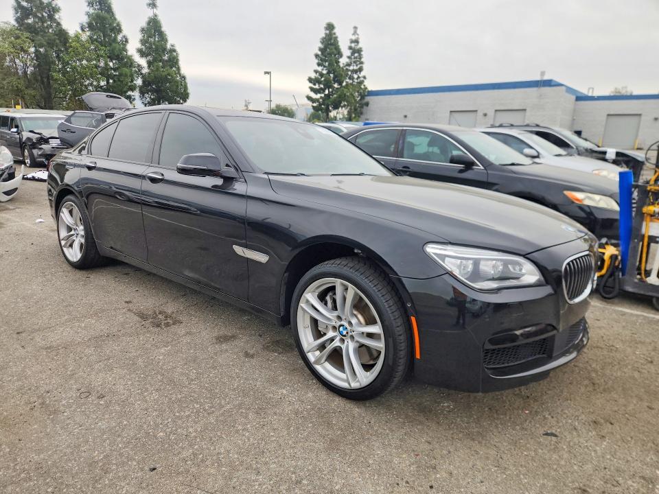 2015 BMW 750 i