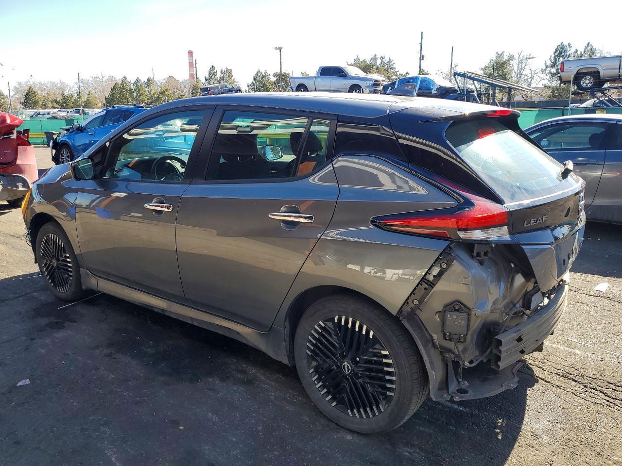 2023 Nissan Leaf sv Plus