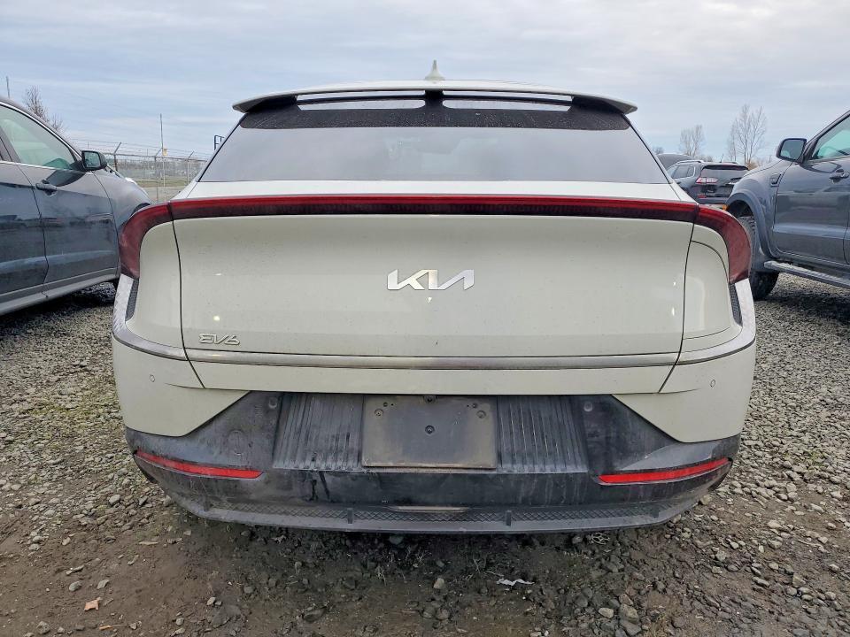 2022 KIA EV6 Light