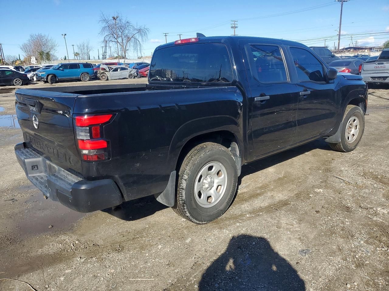 2022 Nissan Frontier s