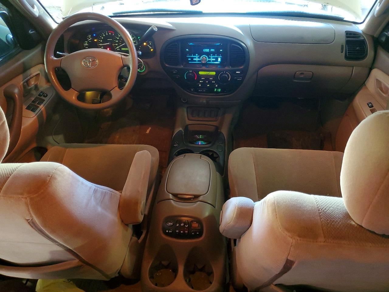 2005 Toyota Sequoia SR5