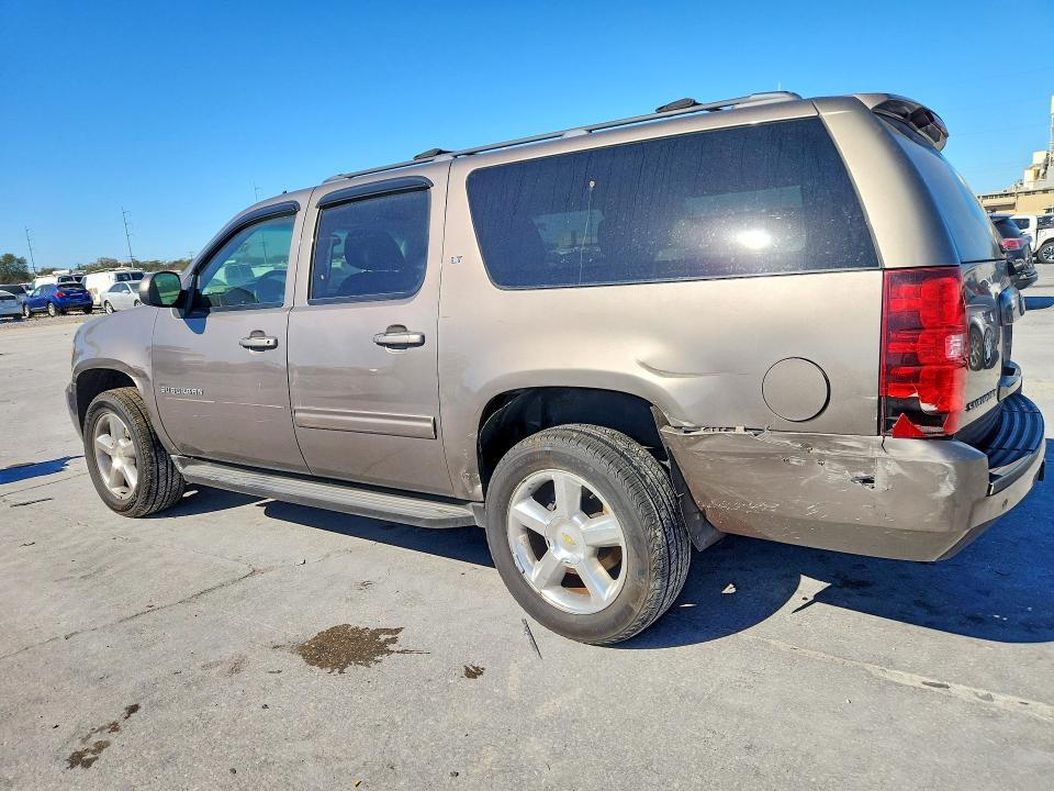 2011 Chevrolet Suburban C1500 LT