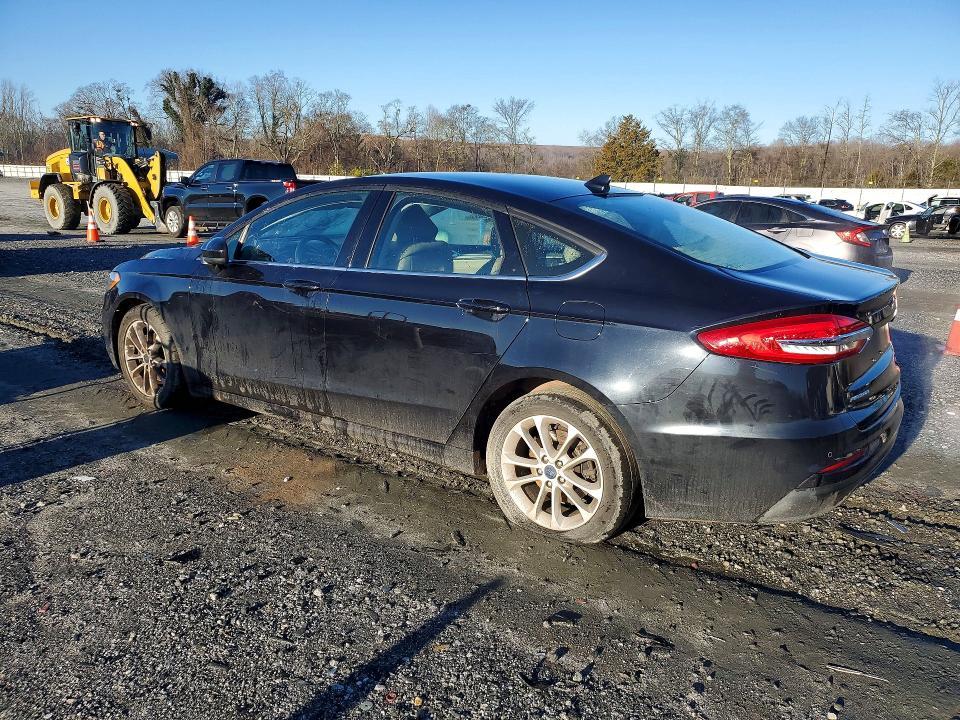 2020 Ford Fusion se
