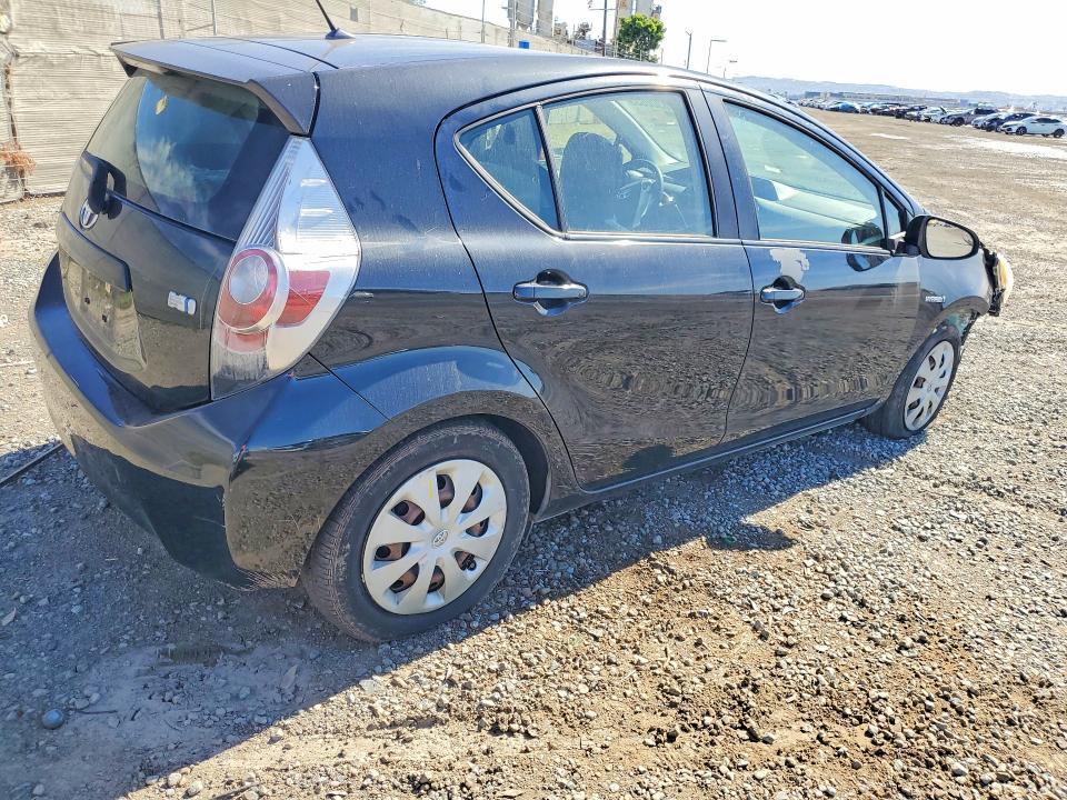 2013 Toyota Prius c one