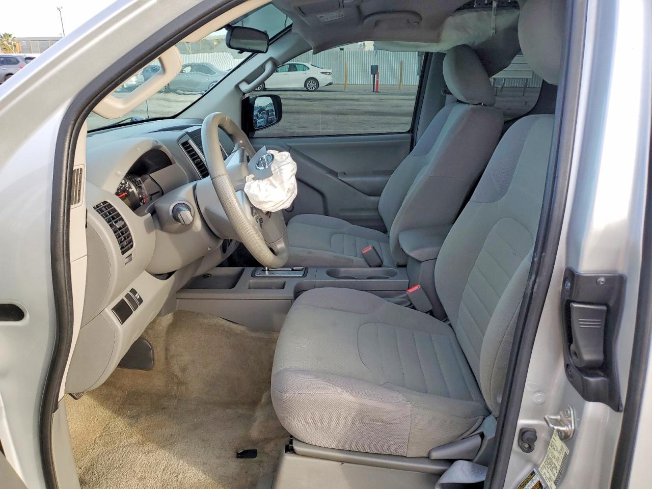 2016 Nissan Frontier S