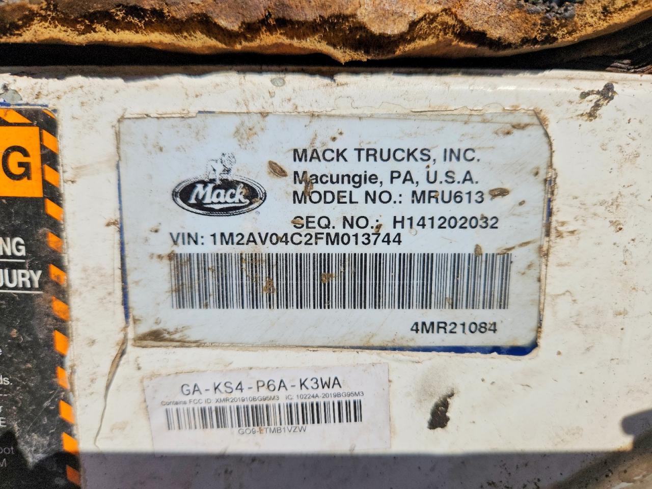 2015 Mack Refuse MRU613 Truck