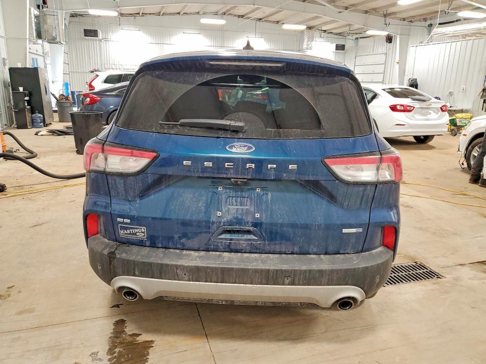 2020 Ford Escape se