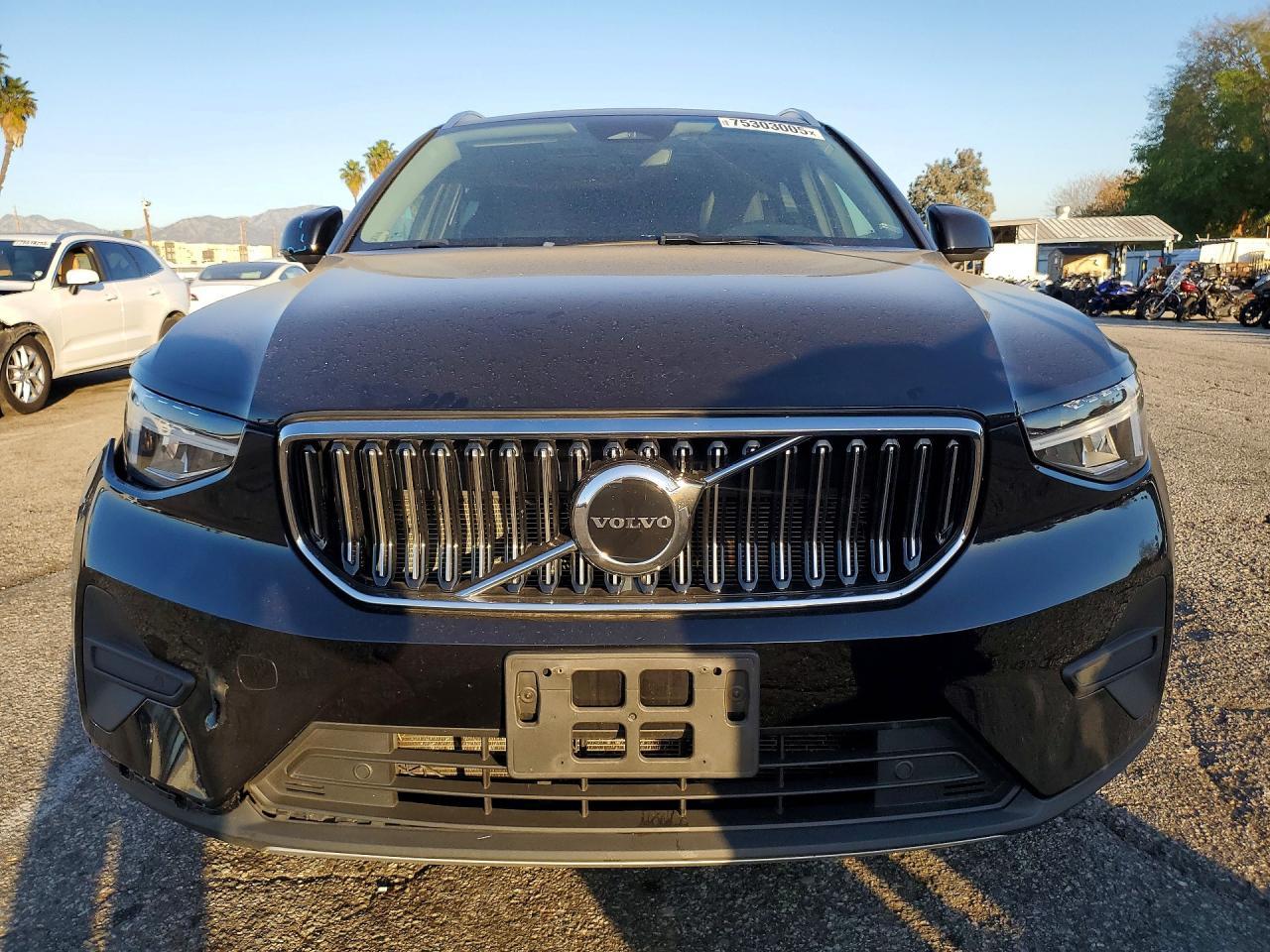 2024 Volvo Xc40 Core