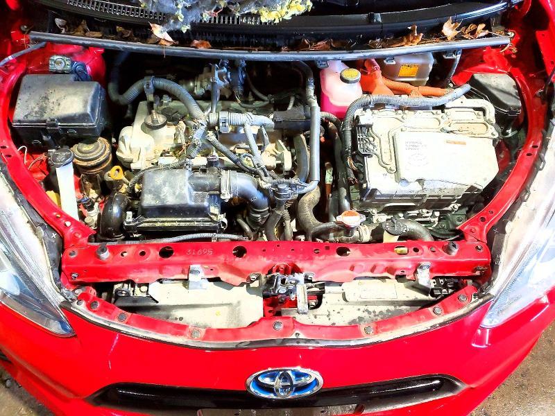 2016 Toyota Prius c Three