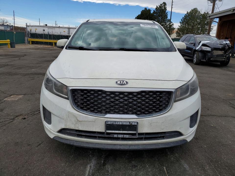 2016 KIA Sedona lx