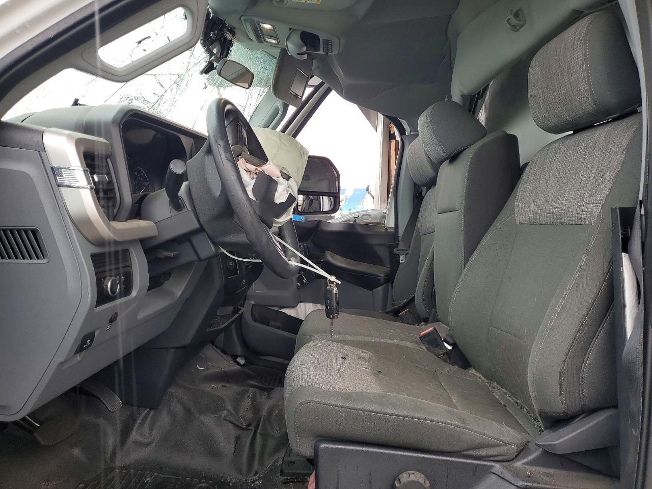 2023 Ford F550 Super Duty Delivery Truck