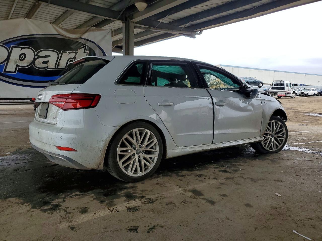 2018 Audi A3 E-tron Premium Plus